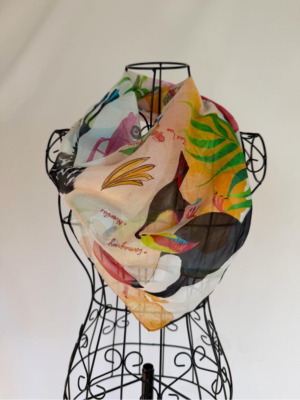 Multicolor Tropical Bird Print Women's Scarf